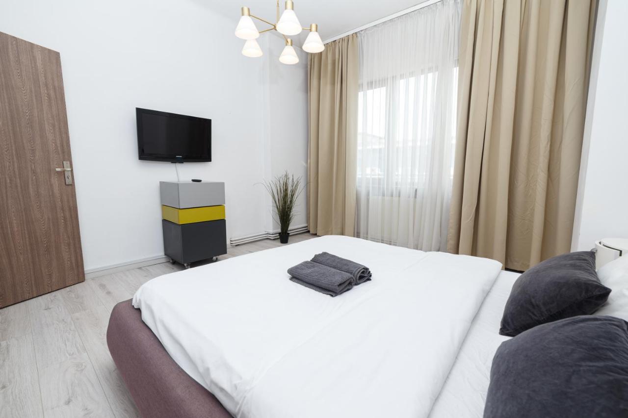 Color Apartments Franceza St Bukarest Exterior foto