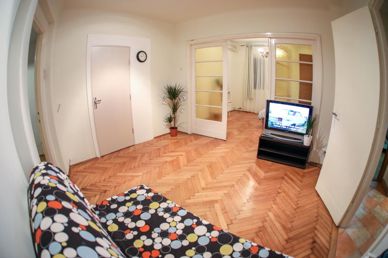 Color Apartments Franceza St Bukarest Exterior foto